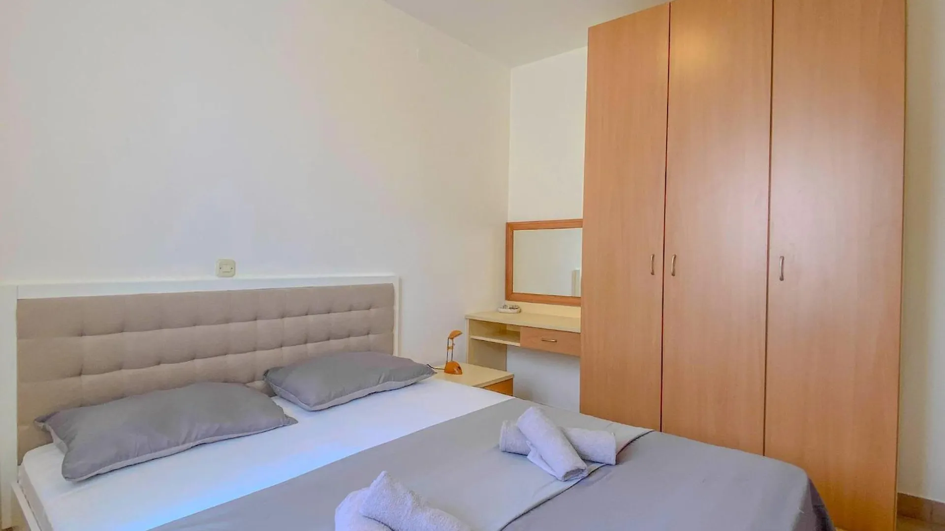 Apartments Lucy Medulin 0*,  Croatia