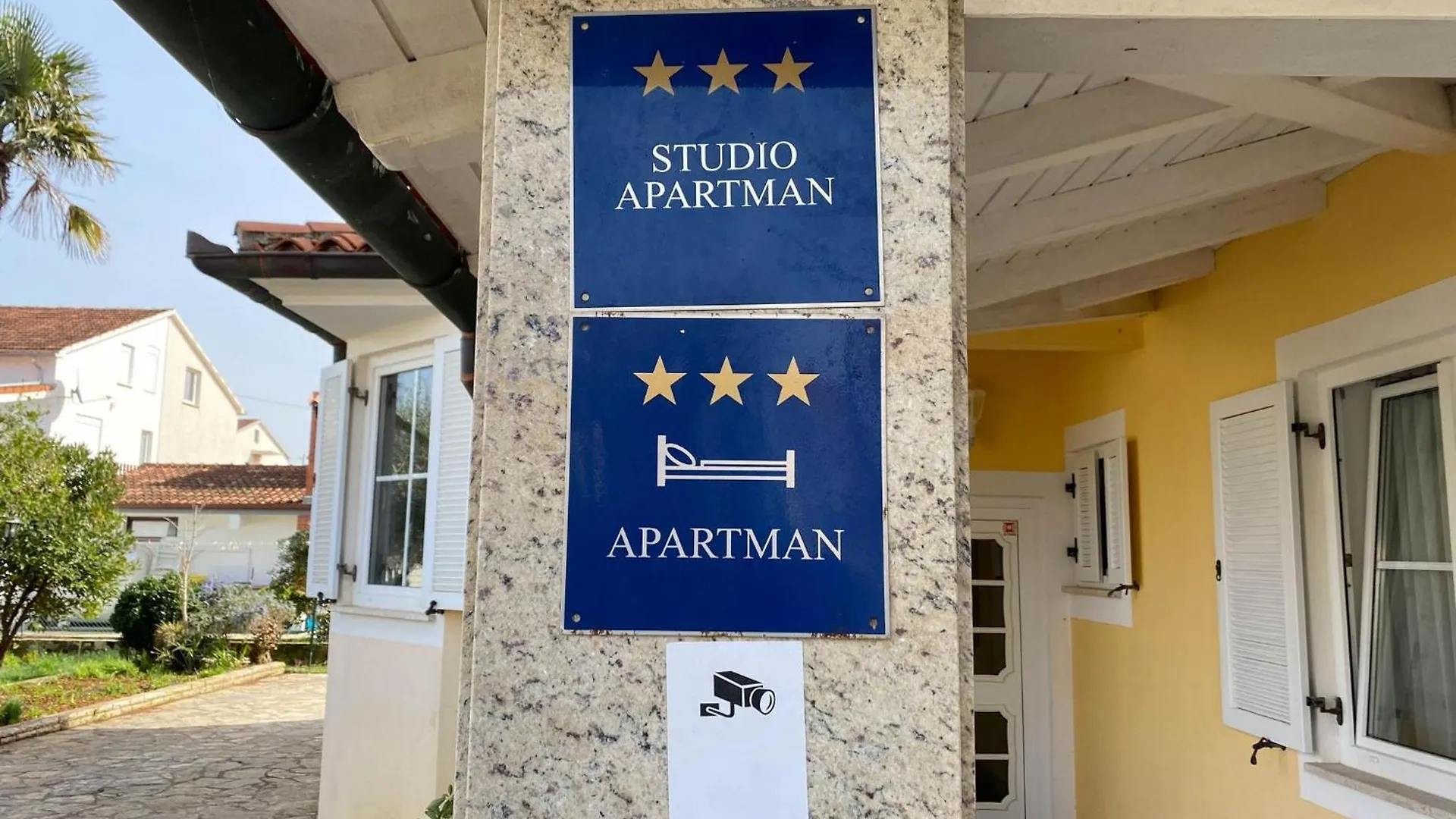 Apartments Lucy Medulin Croatia